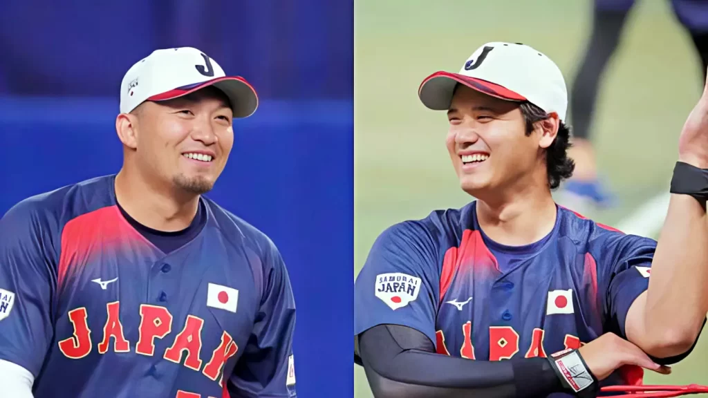 大谷翔平と鈴木誠也が並んで日本代表のユニフォームを着ている。